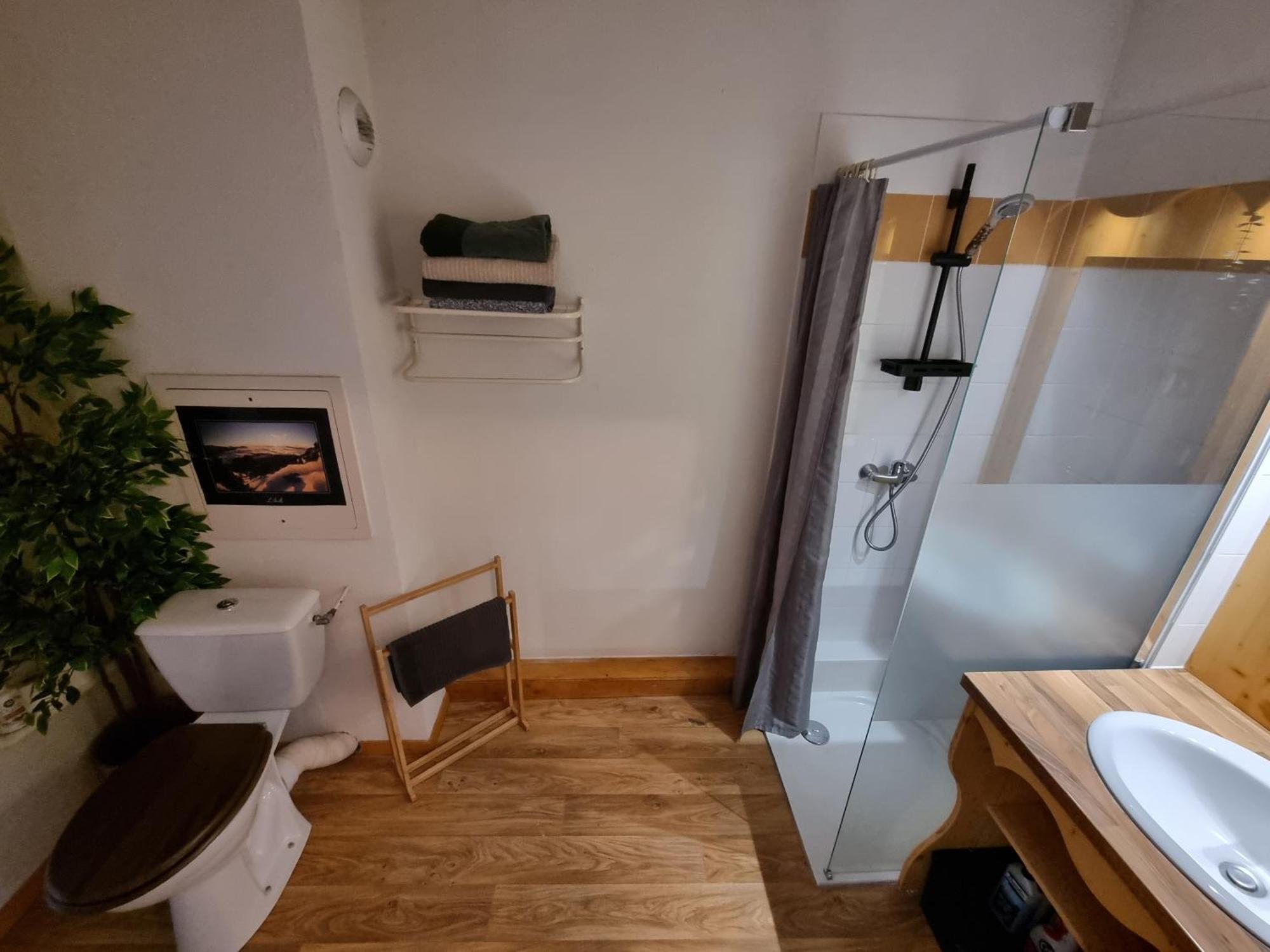 Appartement 4 Personnes 32M2 Au Pied Des Pistes- Wifi- Balcon Sud- Chamrousse 1650 Dış mekan fotoğraf