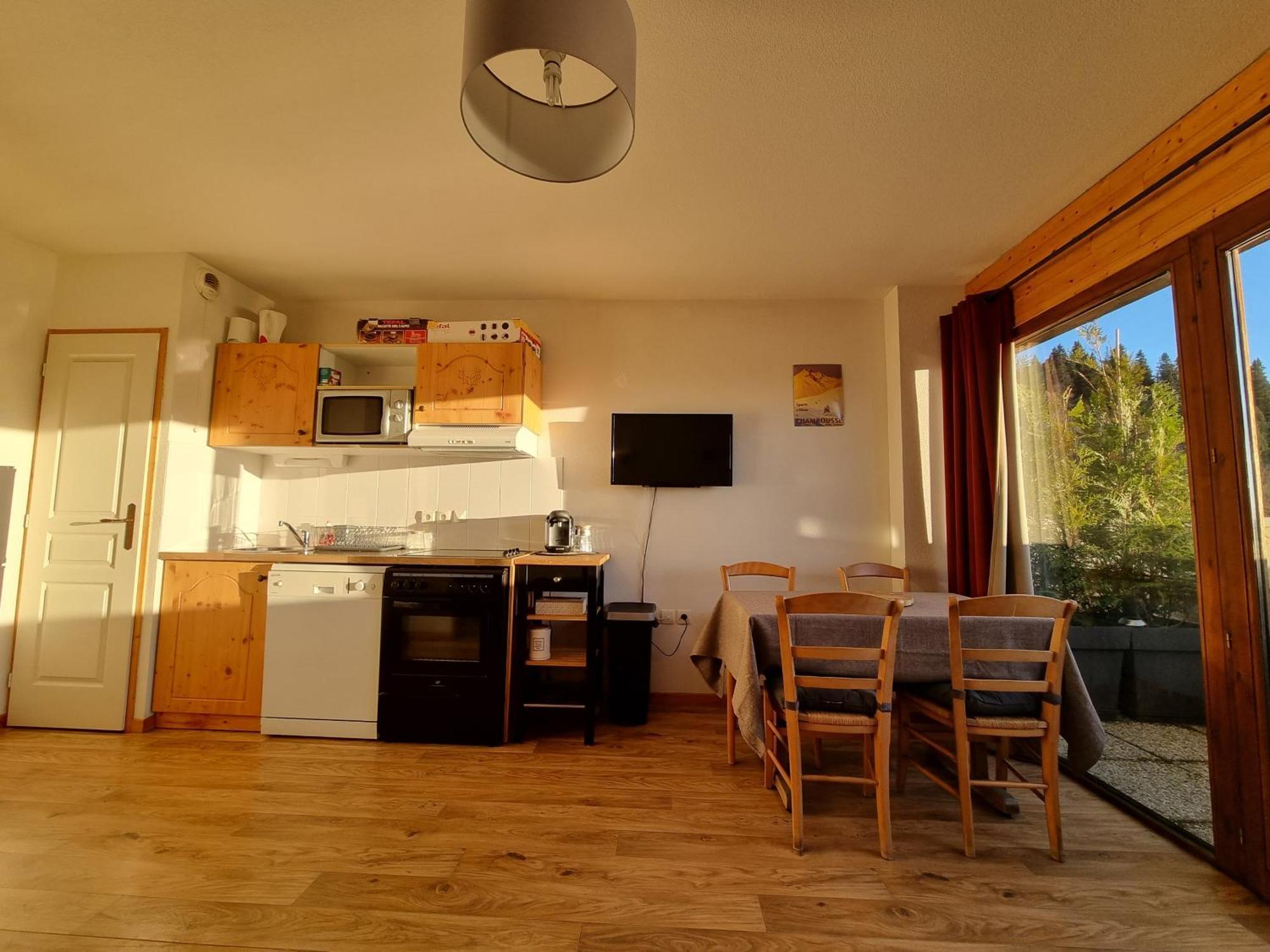 Appartement 4 Personnes 32M2 Au Pied Des Pistes- Wifi- Balcon Sud- Chamrousse 1650 Dış mekan fotoğraf